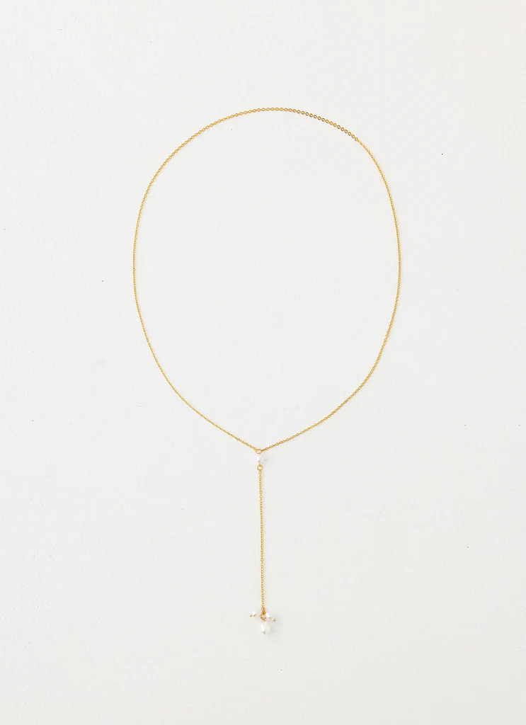 Silhouette Pearl Necklace - Gold