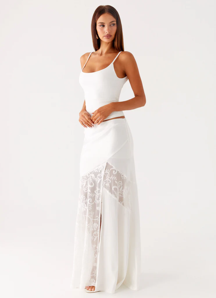 Dasie Lace Maxi Skirt – White Dasie Lace Maxi Skirt - White