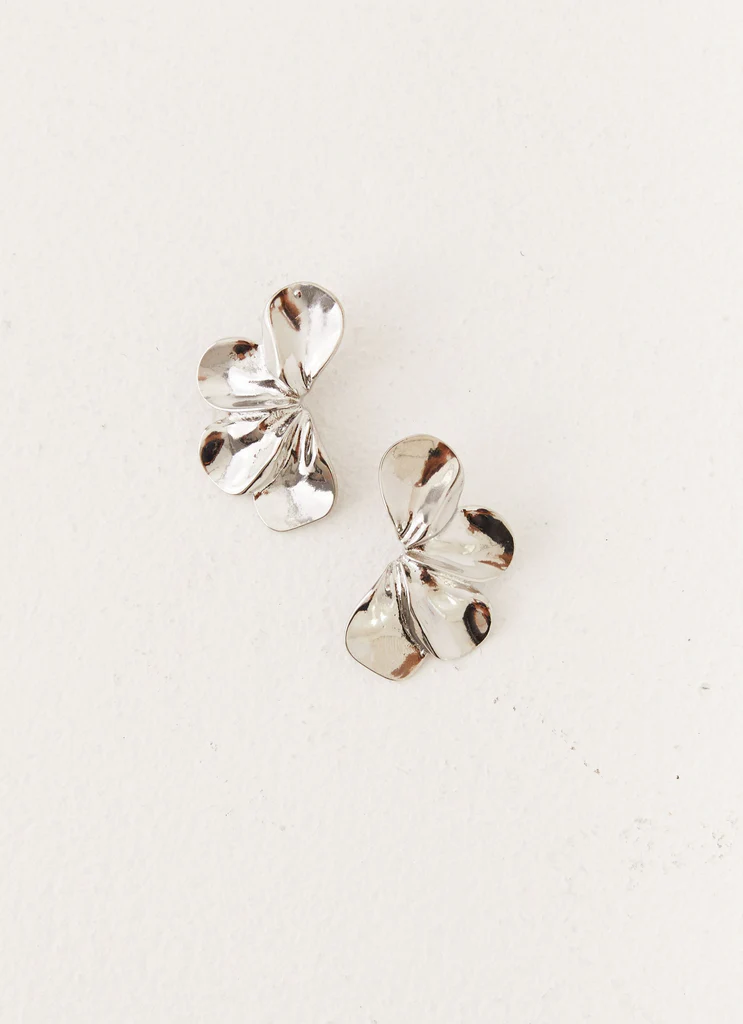 Caspian Flower Earrings – Silver Caspian Flower Earrings - Silver